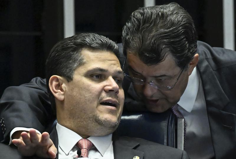 Emendas custaram R$ 263 bilhões em 11 anos; caciques lideram gastos