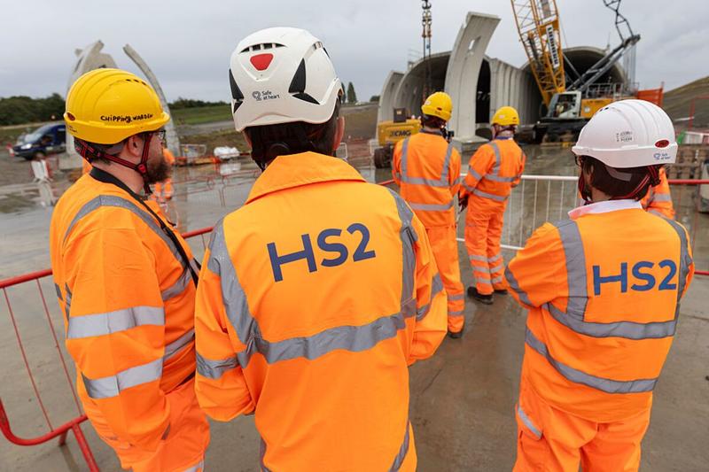 The UK’s High-Speed Rail Fiasco Is a Gift to Farage