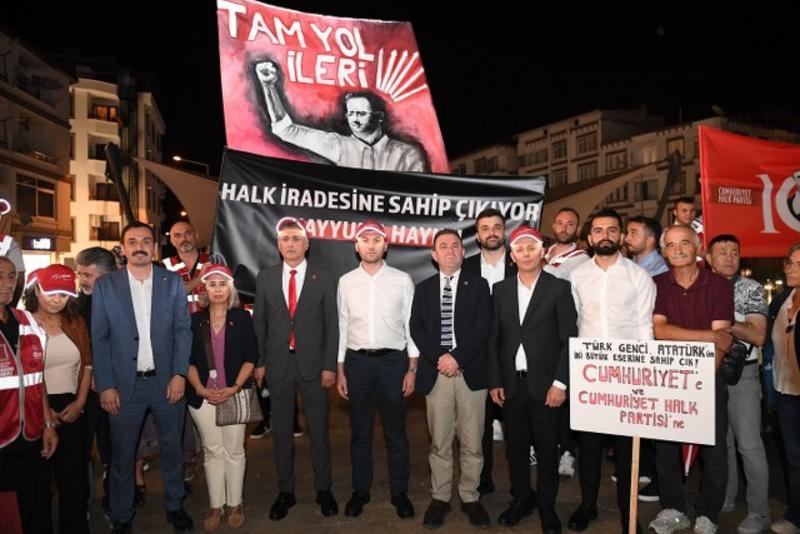 Komşularda ve Bizde 102. Yıl