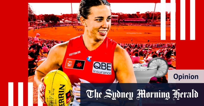 Rock star players, margaritas, a blossoming romance: This footy team is the hottest ticket in town