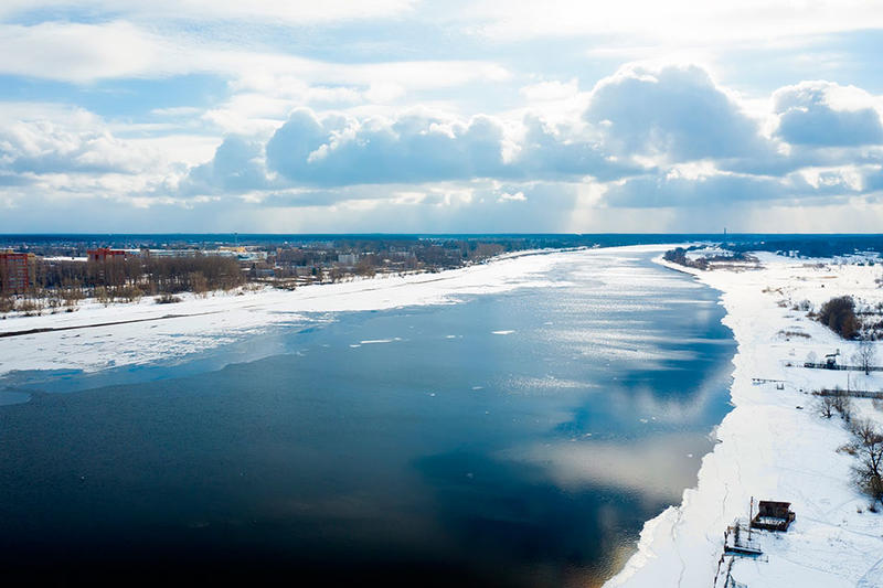 Europa nace en el Volga, por A R. Lombardi Boscán