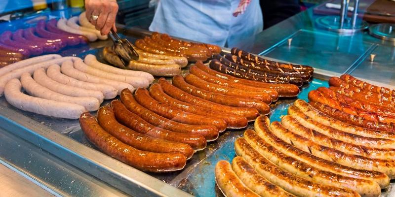 Bratrolle statt Würstel? Dann auch Leberkäse und Fleischtomate verbieten