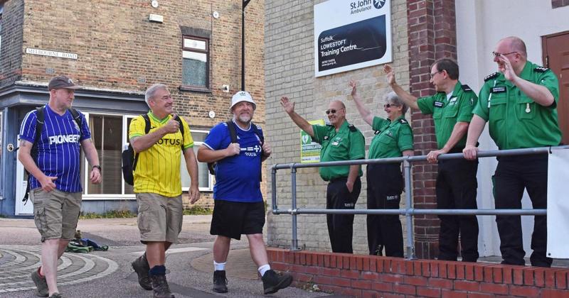 Veteran walks 45km to vineyard to honour emergency services