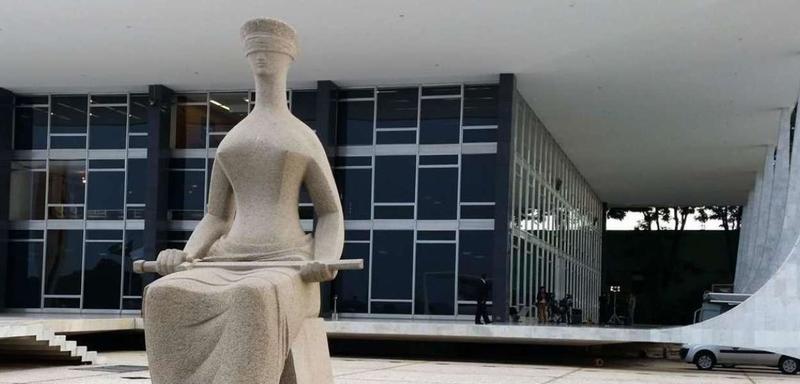 Mais forte são os poderes da democracia