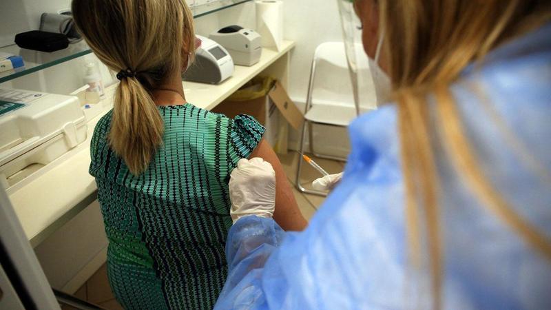 Vaccini, in Toscana parte la campagna contro influenza e Covid: a chi spetta gratis e dove rivolgersi