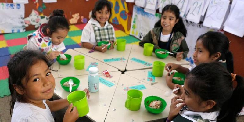 Aumenta la alimentación escolar en el mundo