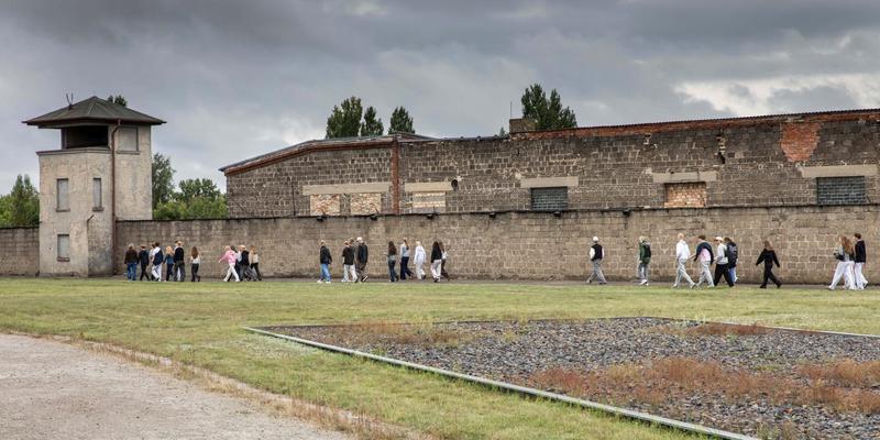 120 Minuten Holocaust