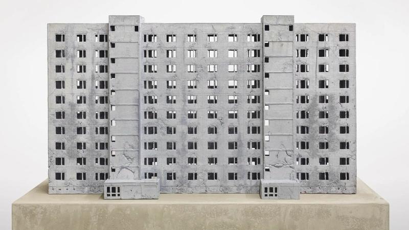Ausstellung | Kampfplatz der Ideologien: Der DDR-Plattenbau als Kunstobjekt