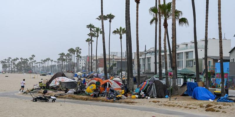 Want to Resist Trump? Treat the Homeless With Compassion