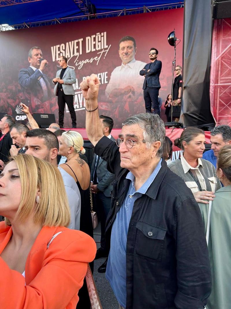 Özgür Özel Tandoğan’dan haykırıyor, tam bir heyecan fırtınası, gözlerim yaşarıyor!