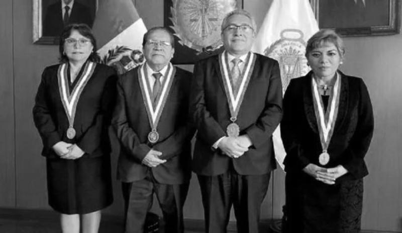 Extorsión gubernamental a la Fiscalía de la Nación: te controlo o te anulo