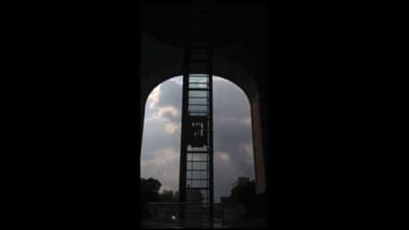 Espacios públicos: La plaza de la República