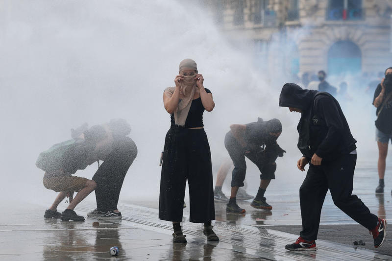 «Είμαστε εδώ και θα μείνουμε»