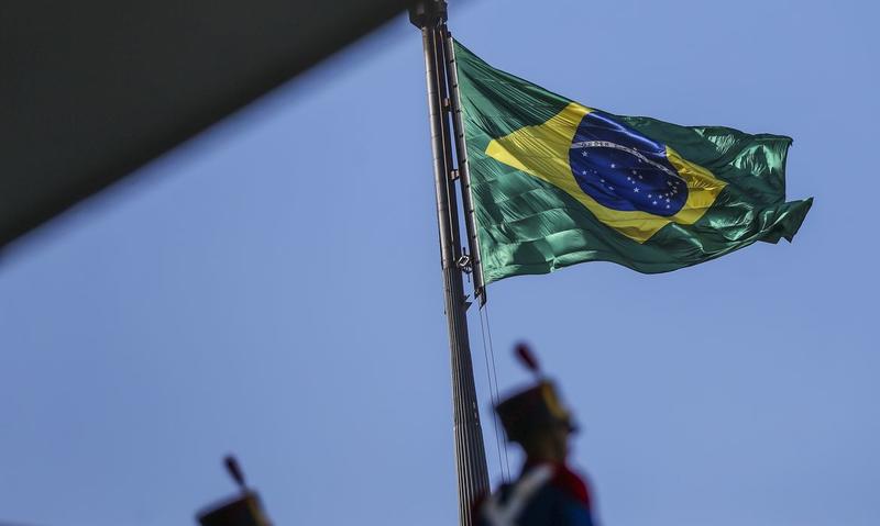 Brasil – pacificar para desenvolver