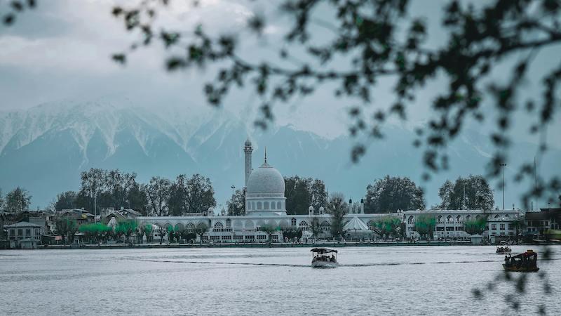 Religious Sensitivities And Political Contestation At Hazratbal Shrine In Jammu & Kashmir – OpEd