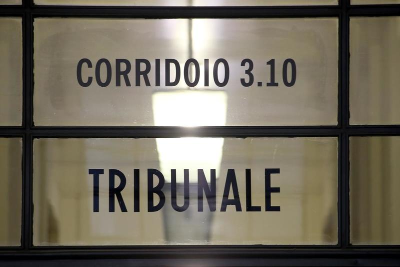 Comunicati e petizioni online: manuale per indebolire la giustizia
