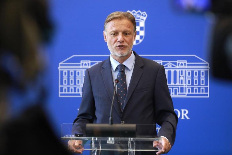 Ante Tomić: Jandroković i Hajdaš Dončić spustili su gaće naivno očekujući pregled prostate. Ali, umjesto urologa...