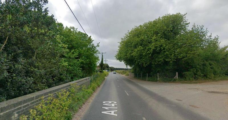 Seven teens taken to hospital after vehicle crashes into tree