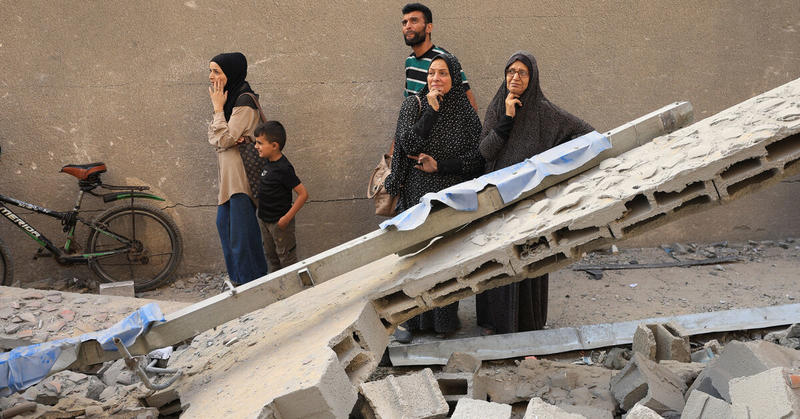 Gazans flee Israeli bombardment as Rubio meets Netanyahu in Jerusalem
