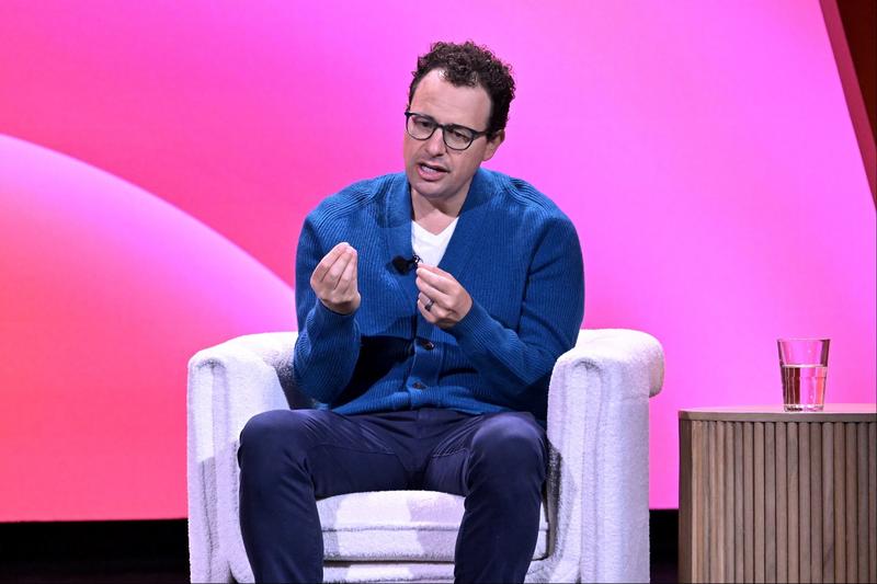 Anthropic Releases a Report That Confirms AI Is 'Displacing Workers'