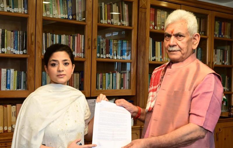 Iltija Mufti Meets LG Sinha