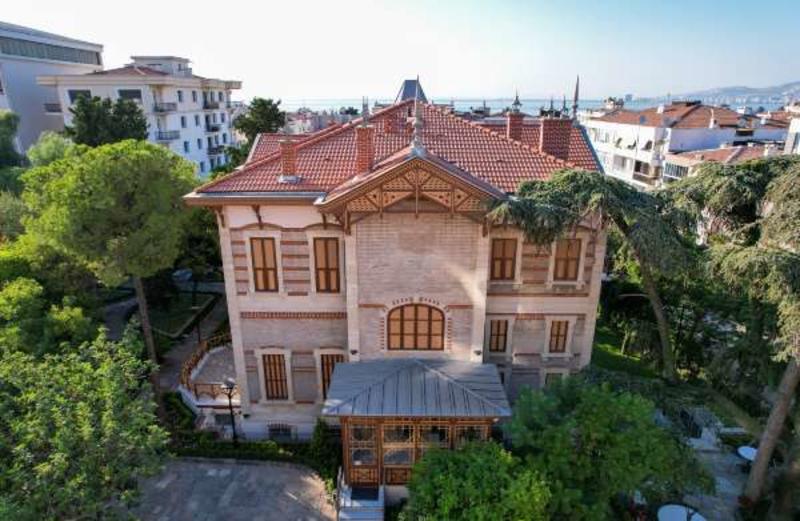 Sen çok yaşa Lucien Arkas…