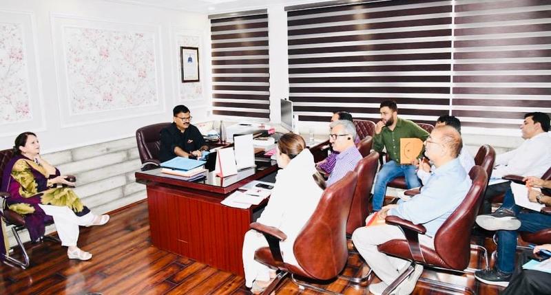 Rana reviews measures to address water woes in Habbakadal constituency
