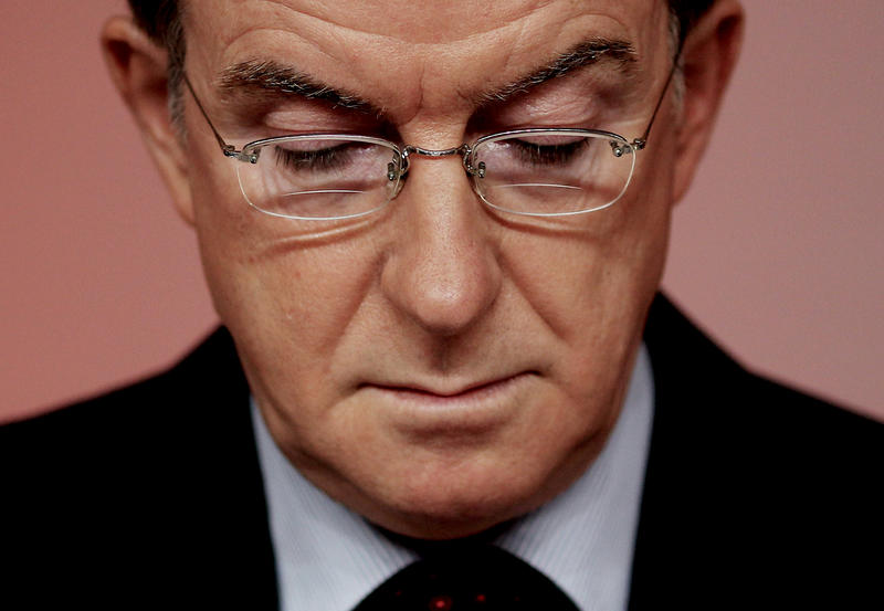 Sketch / Only the Bottom Crawlers will defend Mandelson now