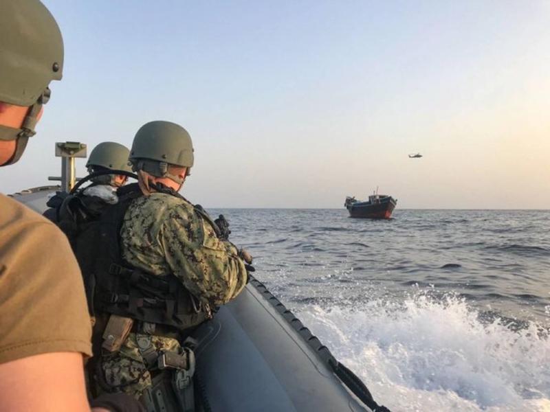Los marines imperiales contra la pesca del atún