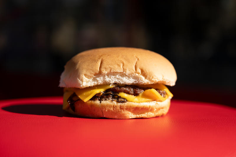 $1.99 Bay Area burger spot opens to long lines down the block