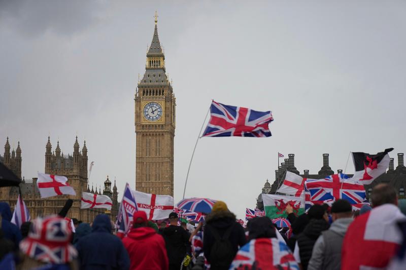 Britain looks for answers after huge far-right rally