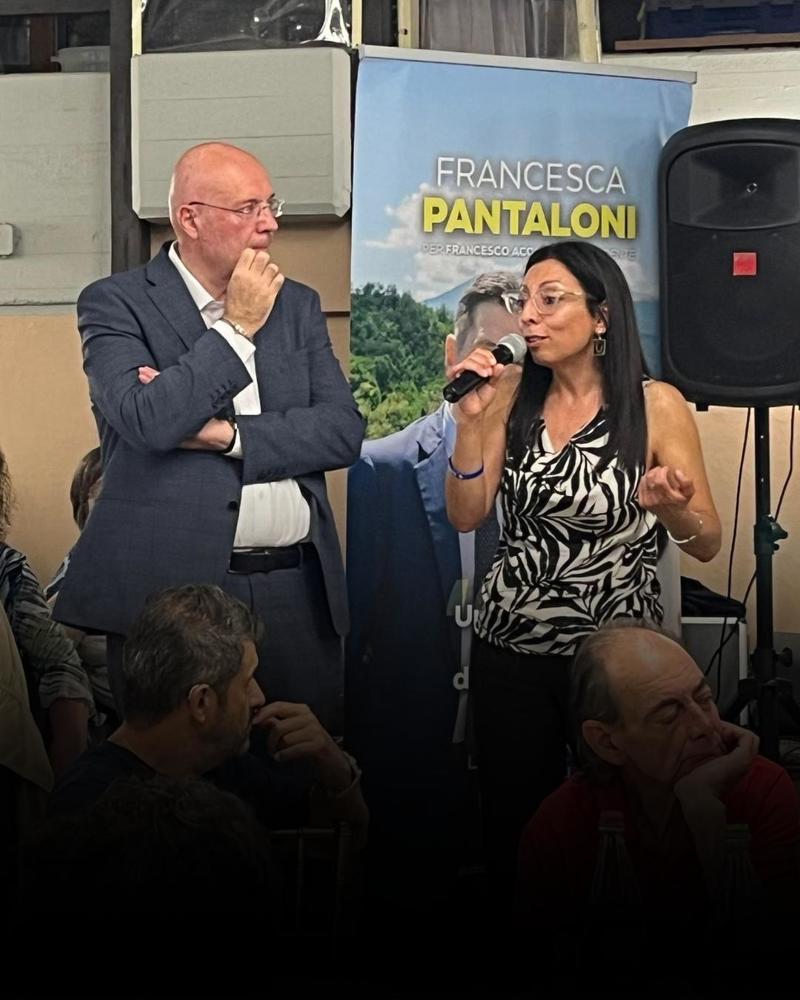 “Sostanza urticante durante una cena elettorale”