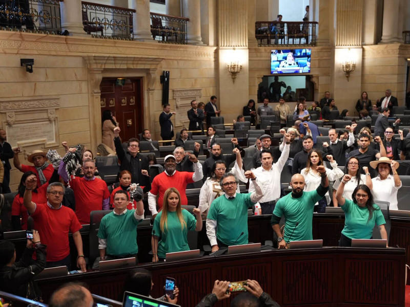 CNE deja en vilo la consulta del Pacto y desbarata sus planes de campaña