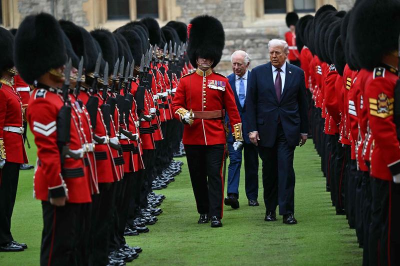 Trump accolto a Windsor come un re. Caprarica: “Porta miliardi di investimenti Usa” /