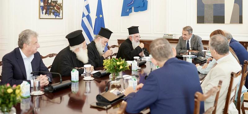 Συµπεράσµατα από µία κρίσιµη...