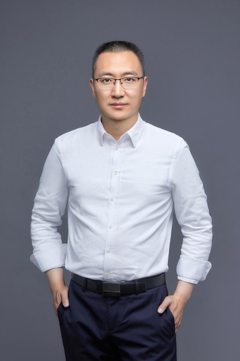 China’s AI Robot Craze Turns Founder Of 3D Vision Camera Maker Into Billionaire