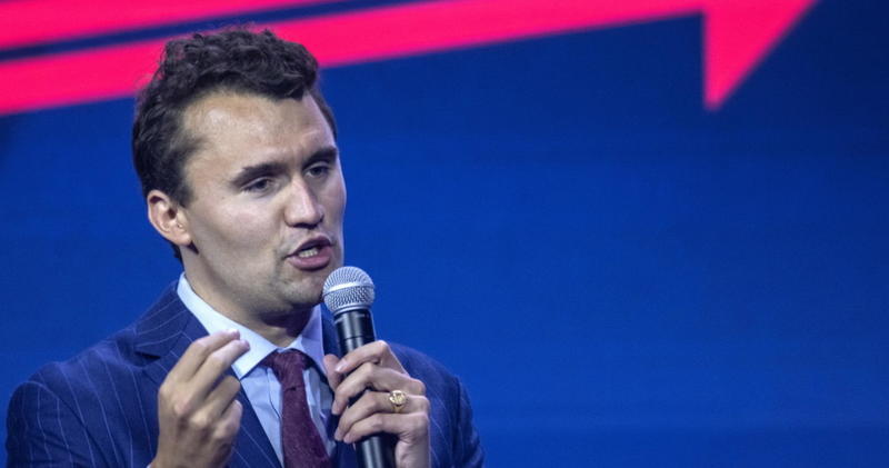 Aveva ragione Charlie: c'è un filo rosso che lega marxismo, woke e islam