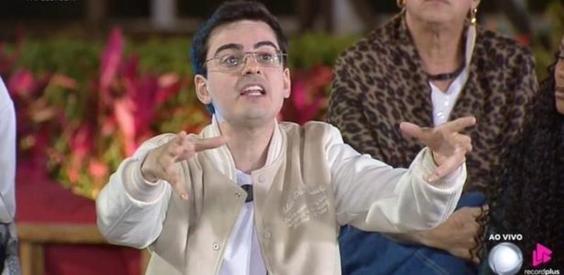 Dudu Camargo em A Fazenda é mistura de Silvio Santos e Frota