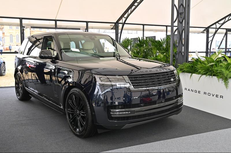 Jaguar Land Rover Shuts Down Production After Cyberattack, Costing the Company More than a Billion So Far