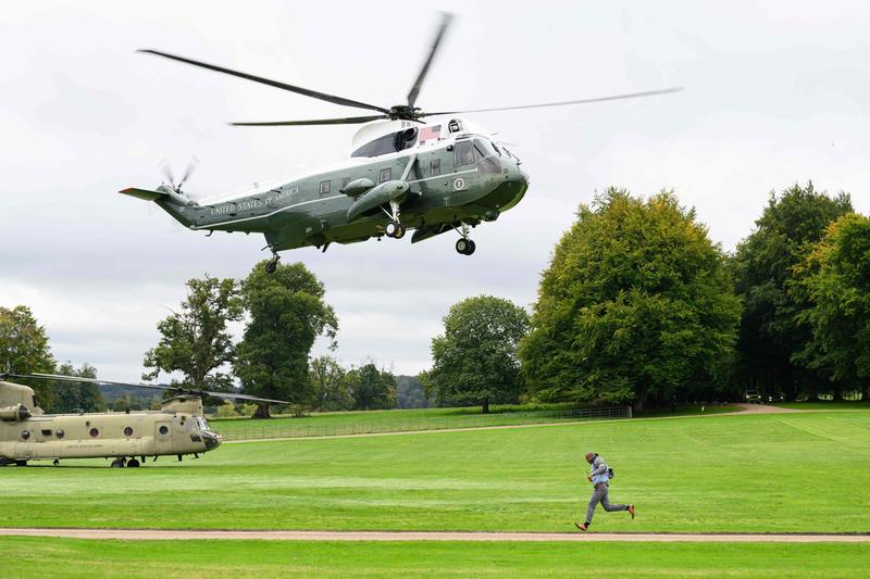 Atterraggio d’emergenza per l’elicottero di Trump. “Un problema idraulico in volo”