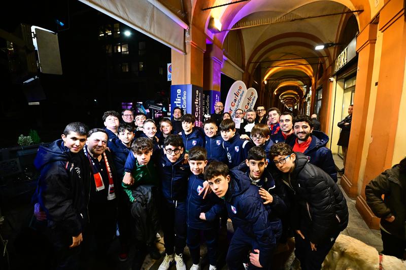 Bologna in Europa League. Torna il nostro ‘Bar Carlino’: il pre-partita dei tifosi rossoblù