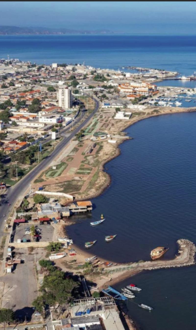 Cumaná: El Eje Marino Costero es una intervención de principios: 