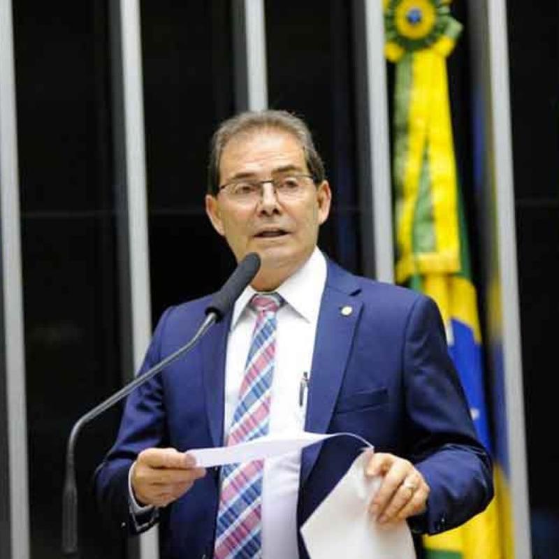 Conciliação e golpismo, tradição política republicana alimenta a anistia