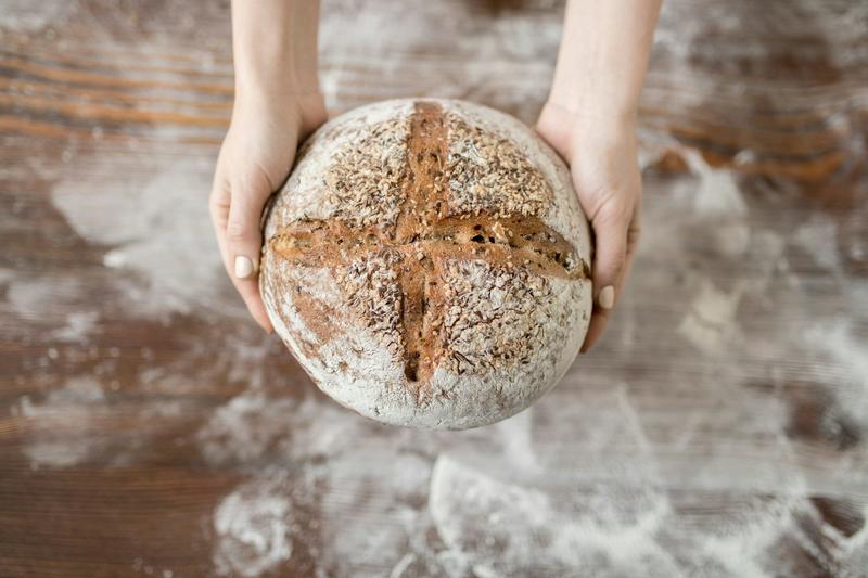 Sourdough and submission in the name of God: How tradwife content fuses femininity with anti-feminist  ideas