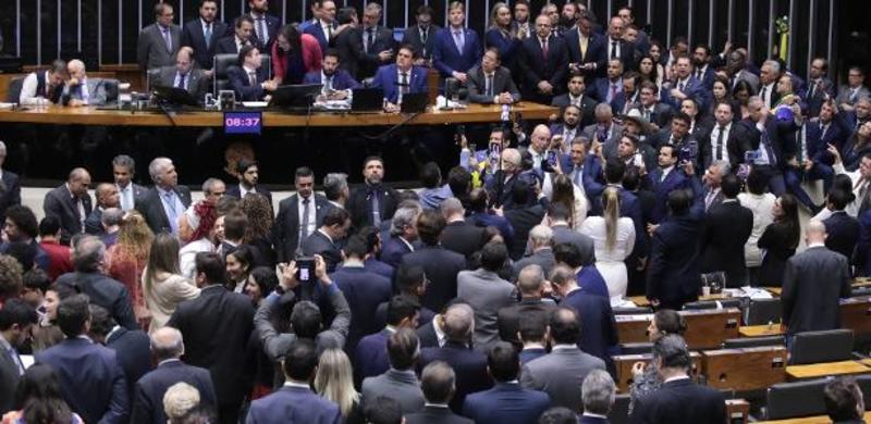 'Anistia light': Pacto traz governabilidade, mas também risco de impunidade
