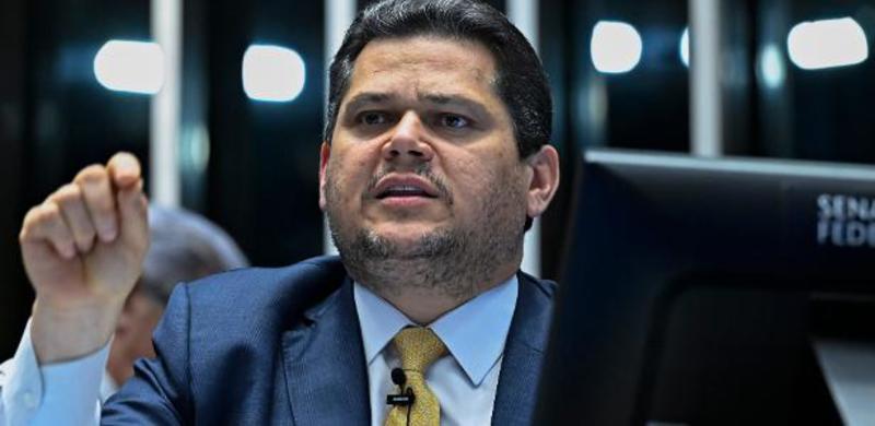 Deputados apelam a Alcolumbre: 'Deixe PEC da Blindagem decantar'