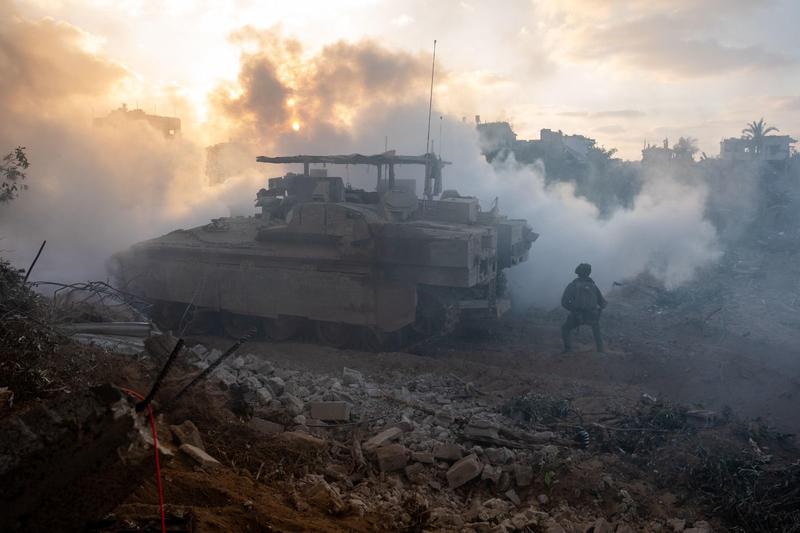 Israel presses Gaza offensive, reportedly urges US to prod Egypt on Sinai military buildup
