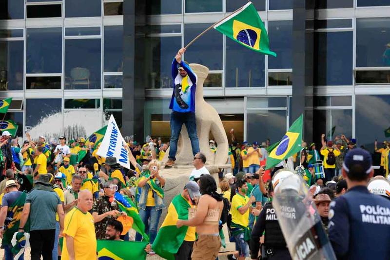 De volta à guerra do fogo?
