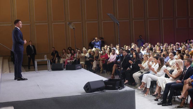 Μια απόπειρα σύγκρισης των ομιλιών των πολιτικών αρχηγών στη ΔΕΘ