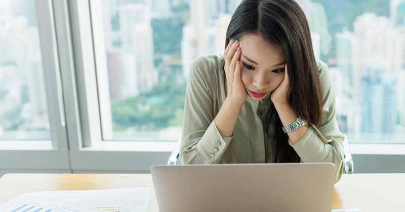 « Rester allongé » ou faire semblant de travailler : le désarroi des jeunes Chinois face au chômage